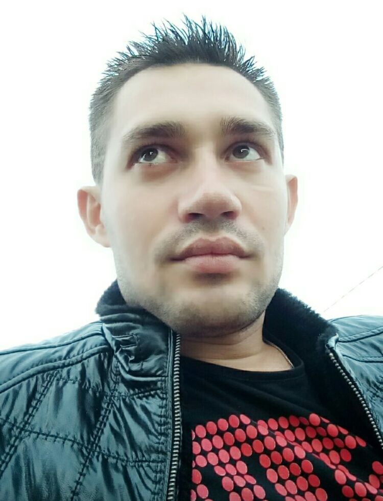  46748656  , 33 ,    