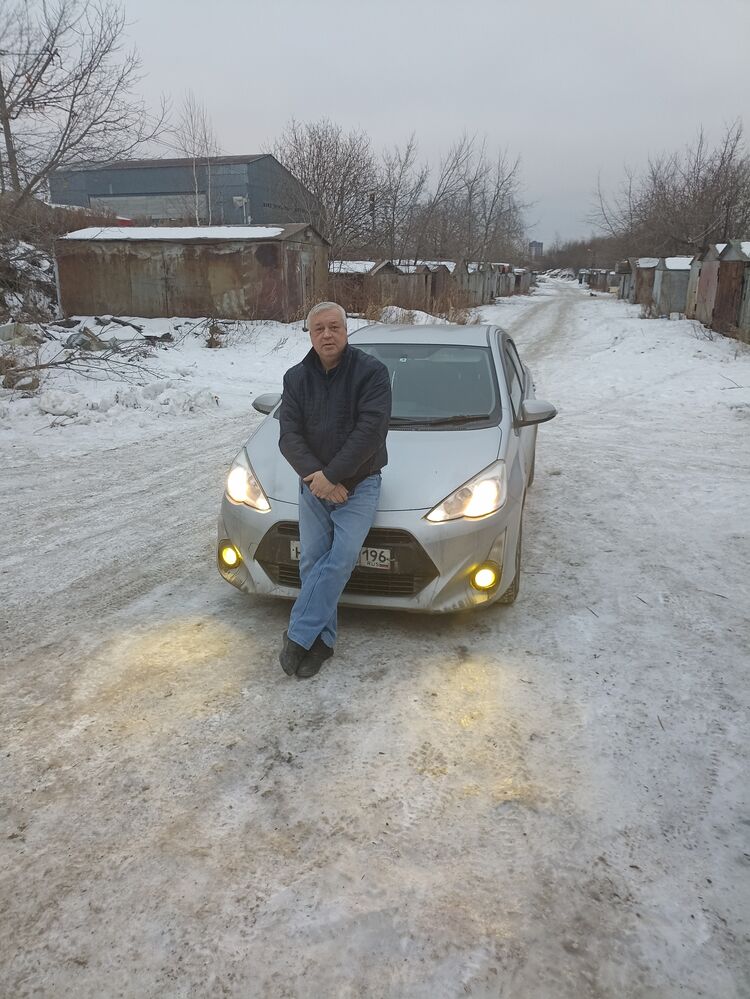 48013156  , 51 ,    