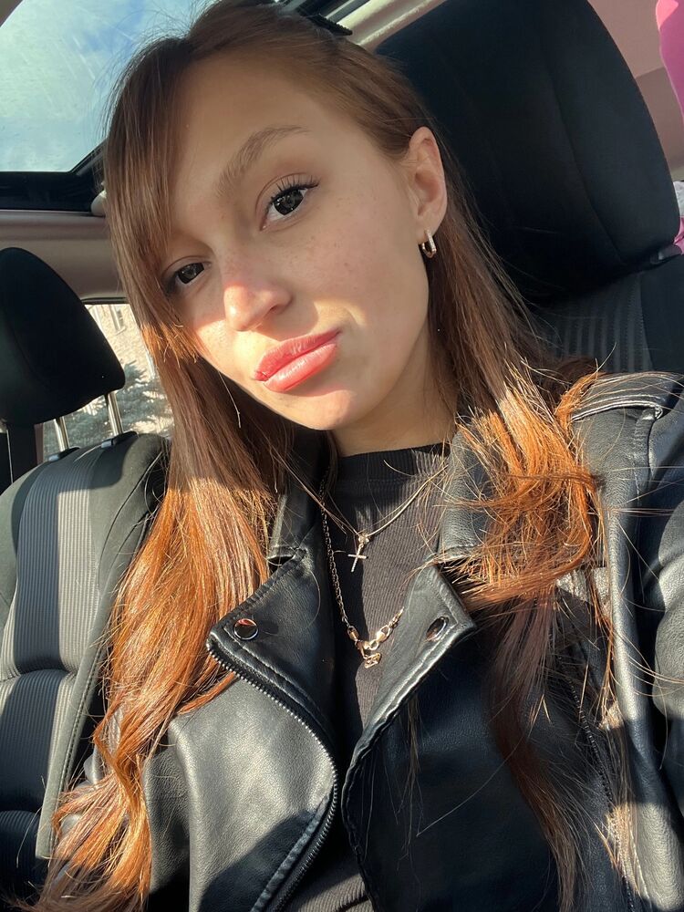  44459336  Lisa, 31 ,    