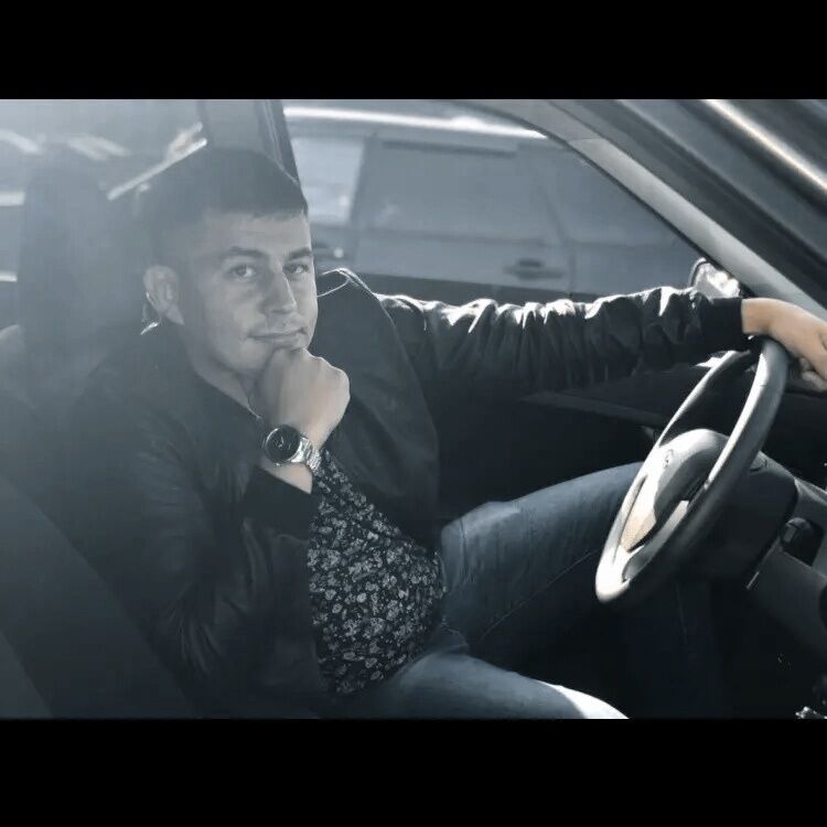  49365516  Edgar, 34 ,    