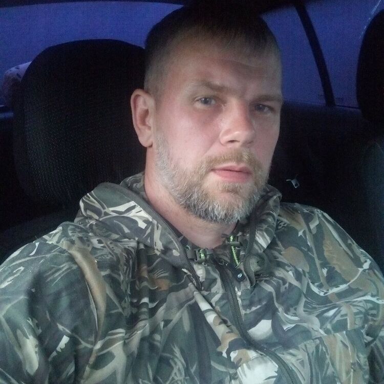  54583946  , 42 ,    -