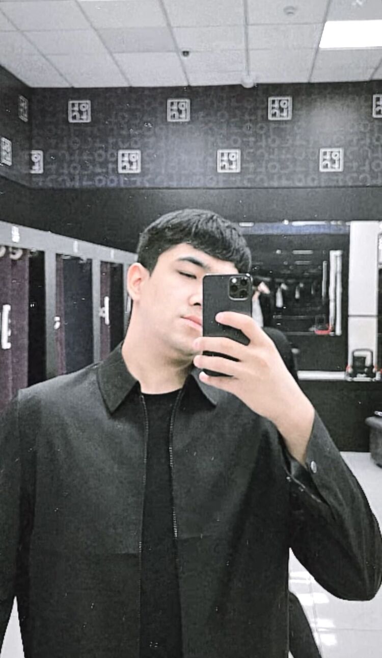  54748566  Anzor, 22 ,    