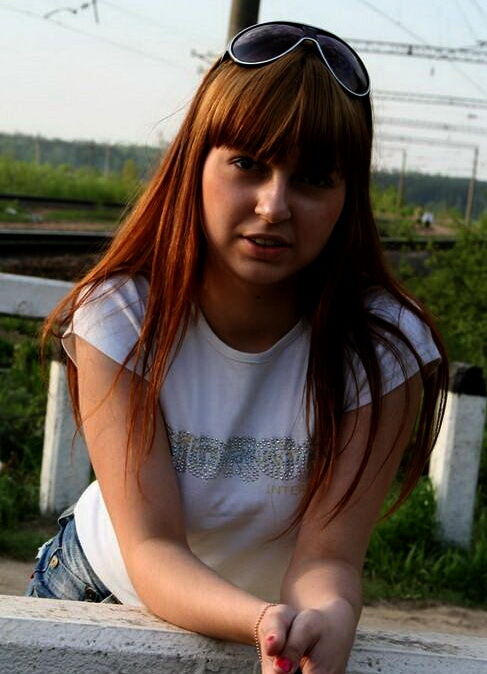  -,   Anya, 20 ,   ,   