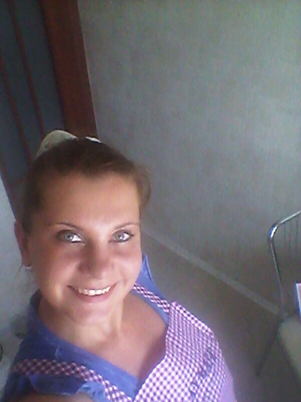  ,   Katya Minsk, 37 ,   ,   , c 