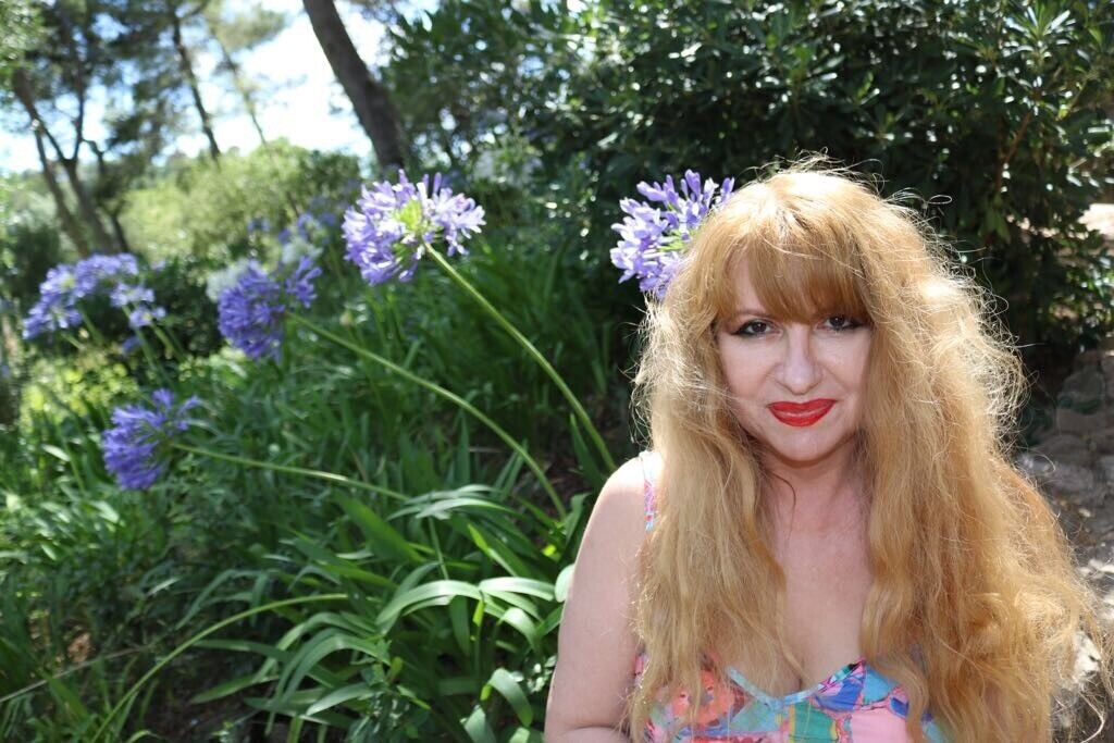  ,   Marina, 42 ,   ,   , c 