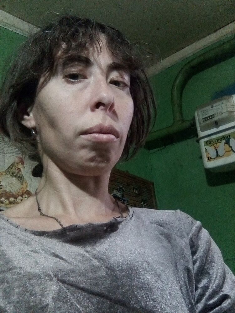  47858796  Elena, 38 ,    