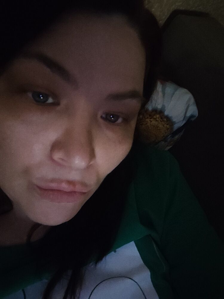 46533846  Lena, 43 ,    