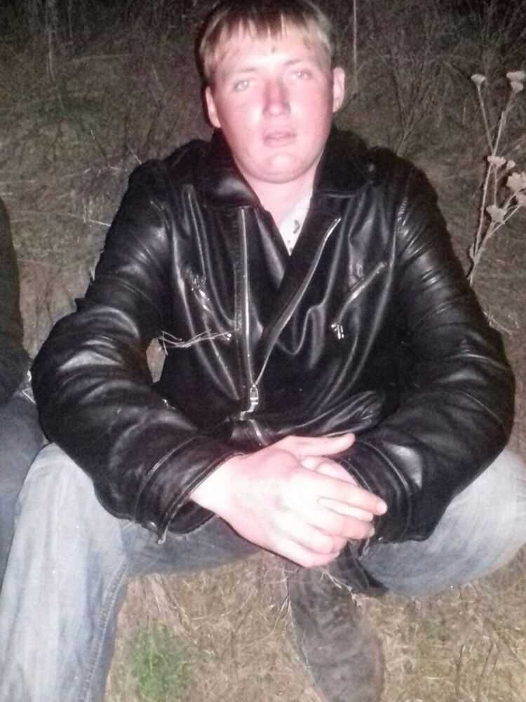  11950876  Viktor, 30 ,    --