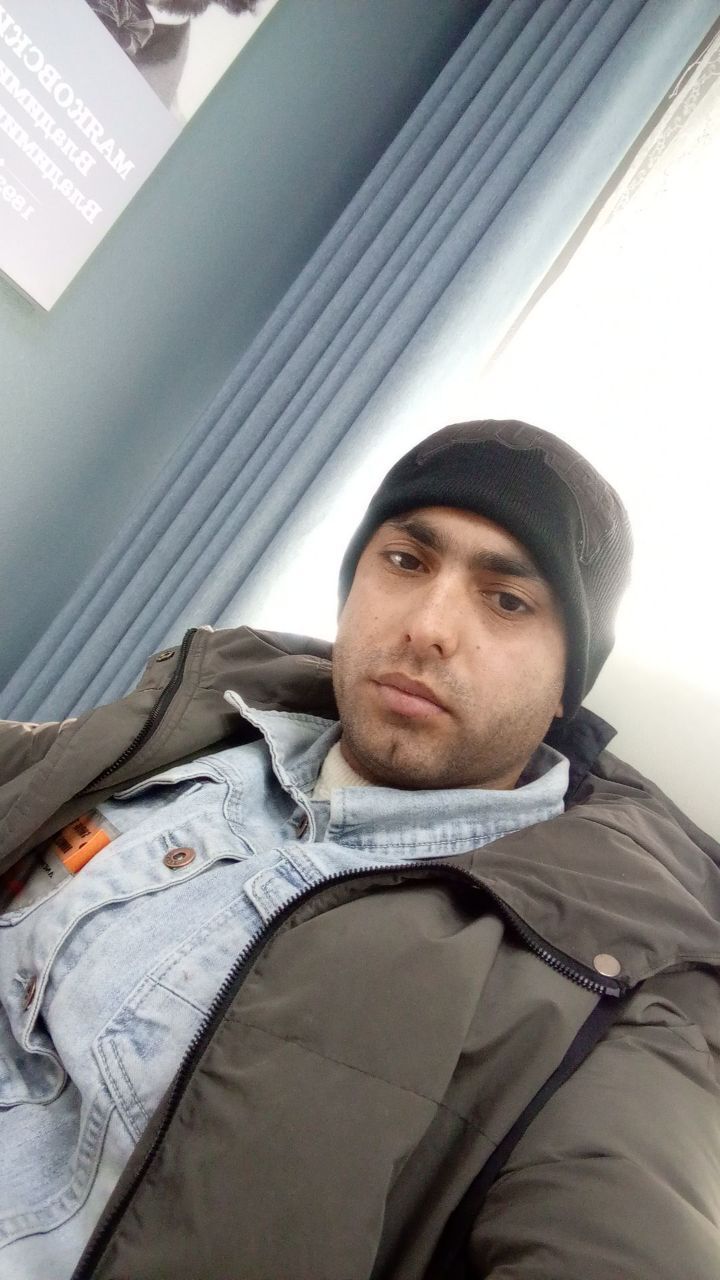  43682746  Fayzali, 29 ,    