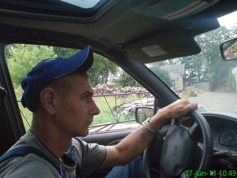  ,   Oleg, 37 ,   ,   , c 