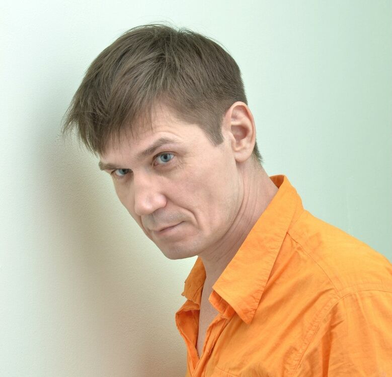  40311466  Oleg, 50 ,    