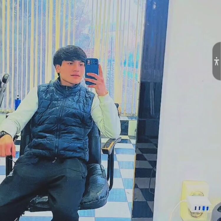  43860336  Sirojbek, 21 ,    