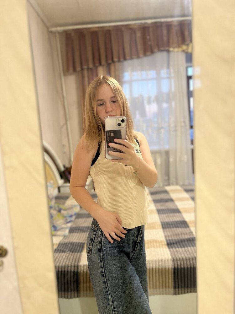  51634076  Yana, 20 ,     