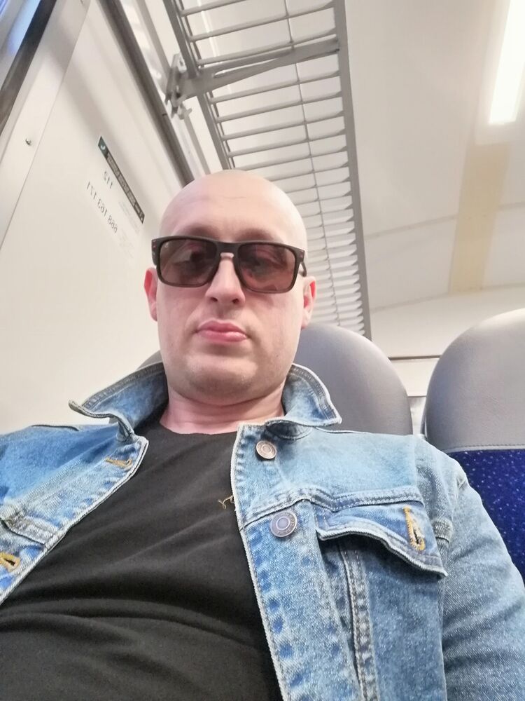  ,   Igor, 40 ,   ,   , c 