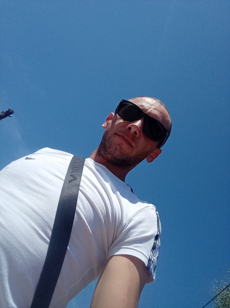  54005266  Andris, 29 ,    