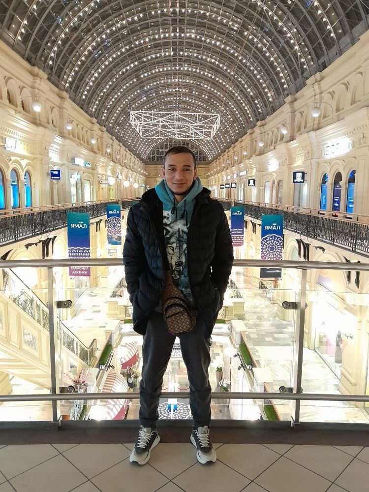  43417016  Yigit, 29 ,    