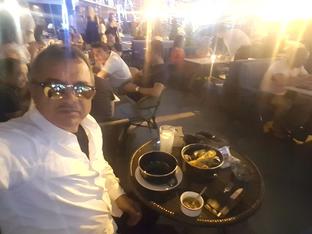  ,   Alberto, 60 ,   ,   , c 