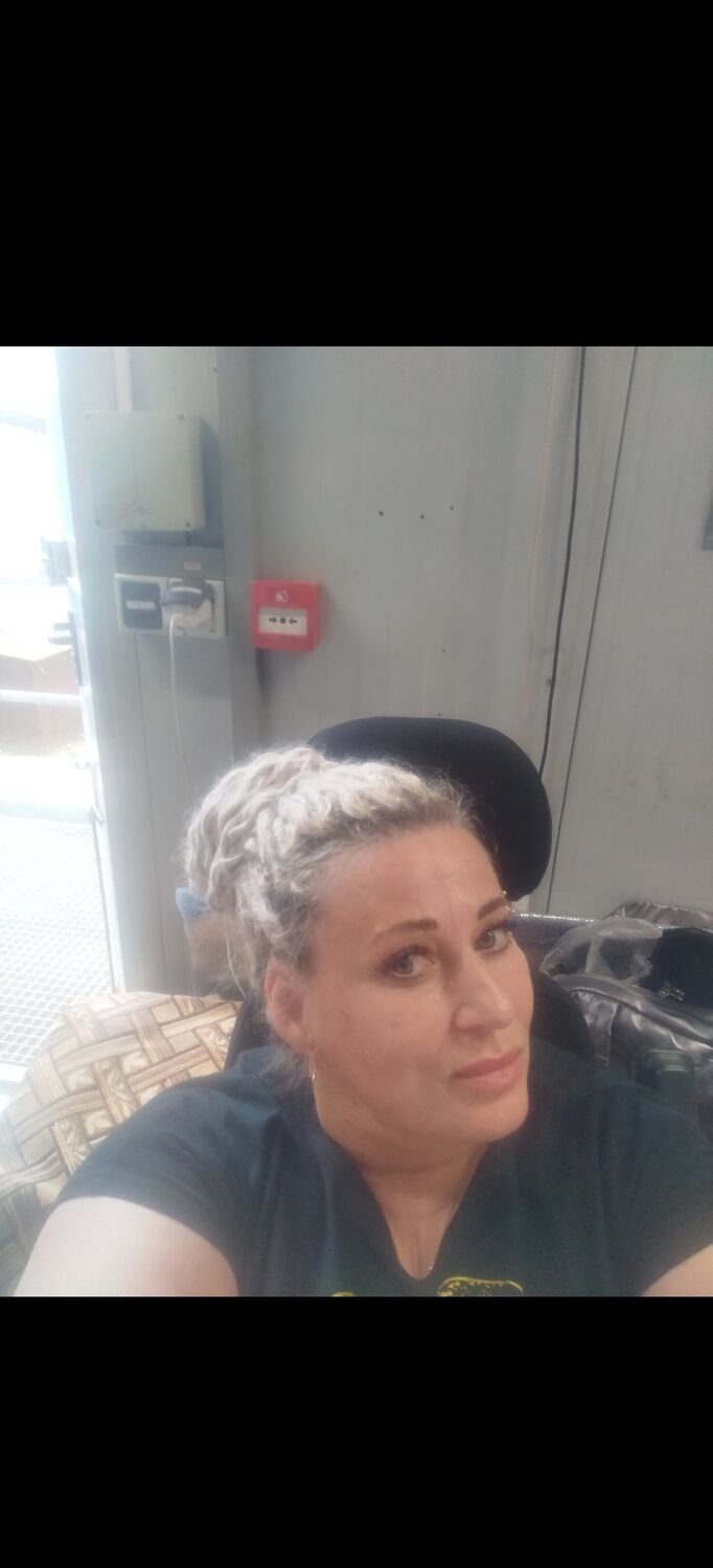  48170896  Olesya, 51 ,    