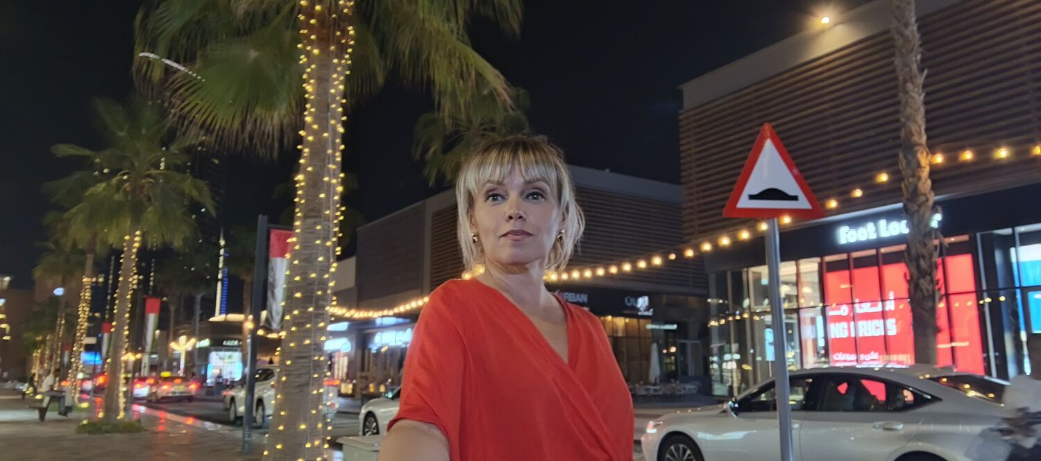  52387886  Inna, 47 ,    