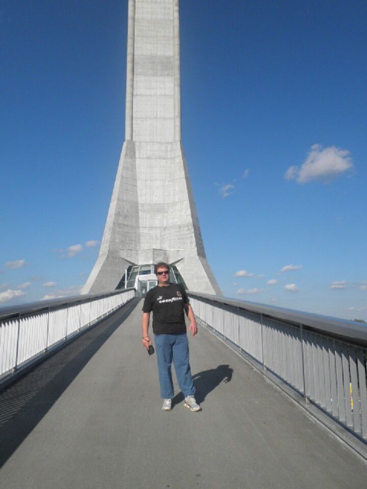 ,   Goran, 51 ,   ,   