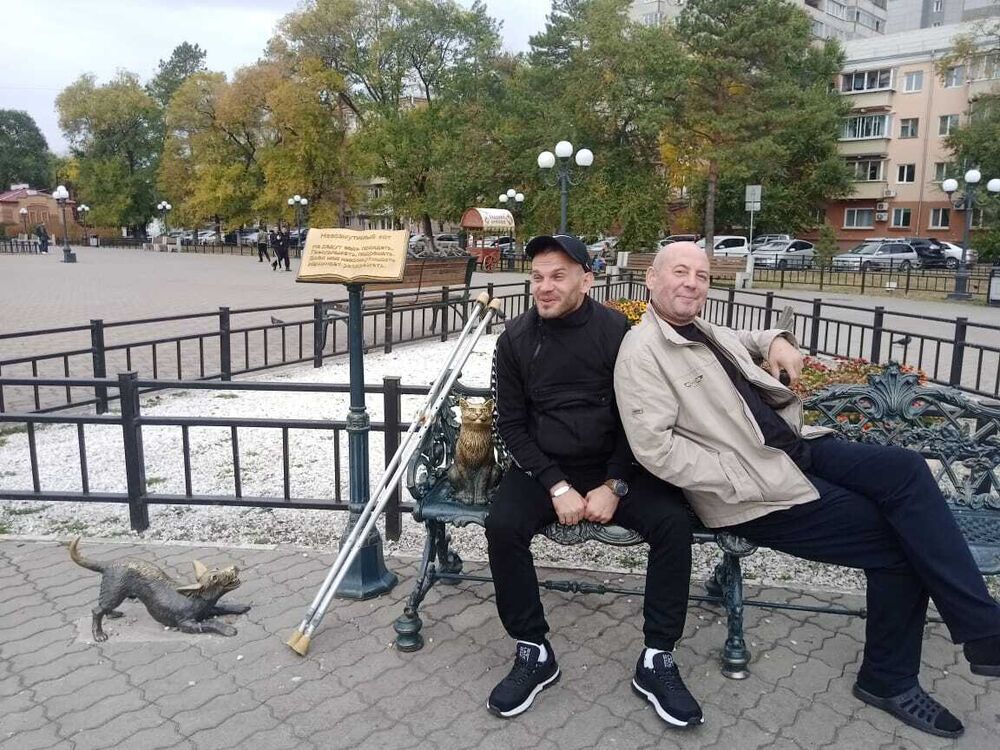  ,   Alex, 49 ,   ,   , c , 