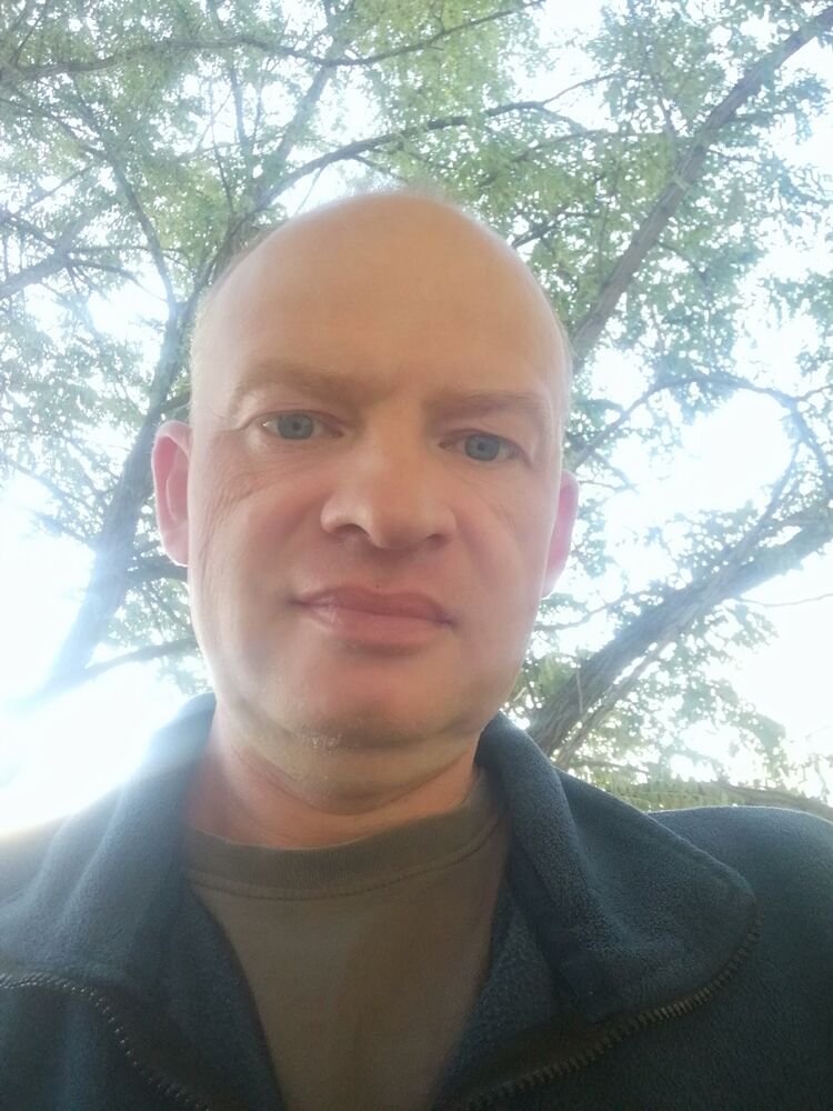  53320746  , 46 ,    --