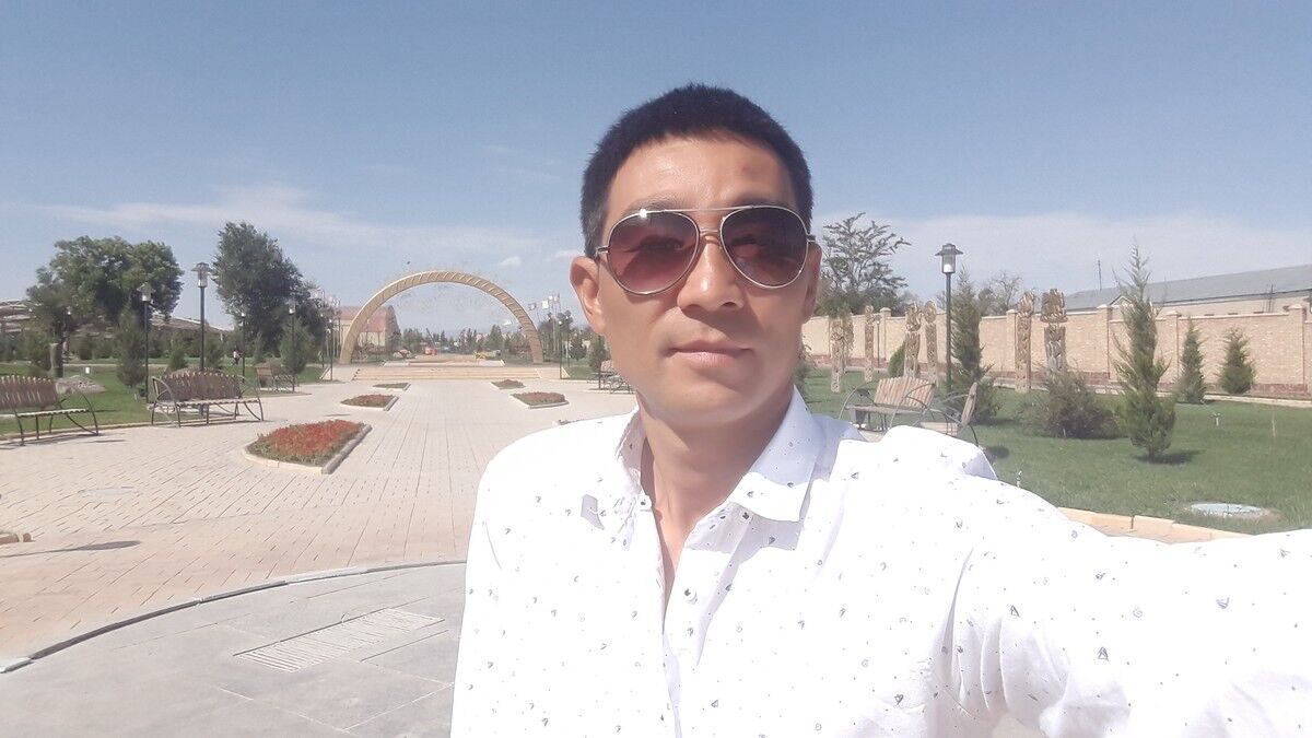  ,   Arman, 39 ,   