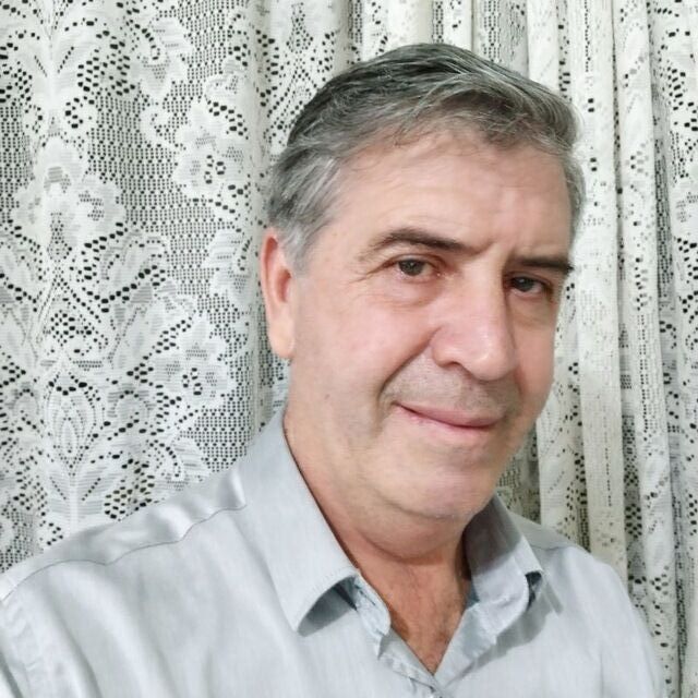  48437256  , 44 ,    