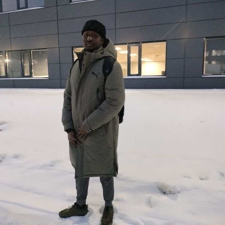  51284266  Sait, 33 ,    