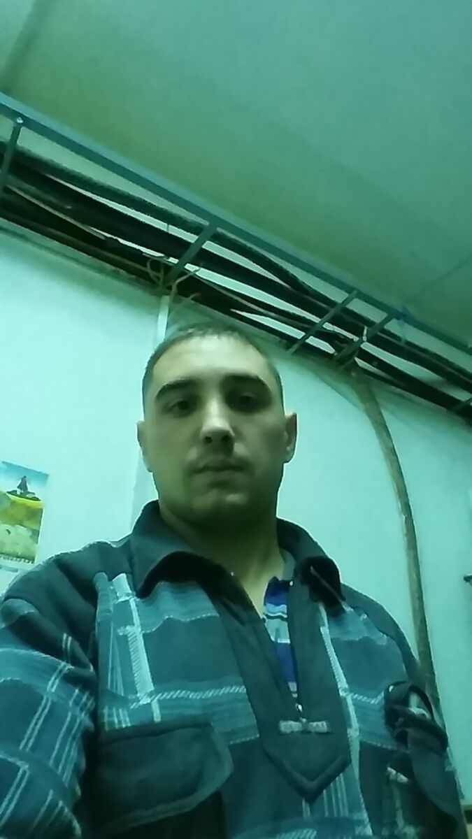 6719376  Andrei, 34 ,    