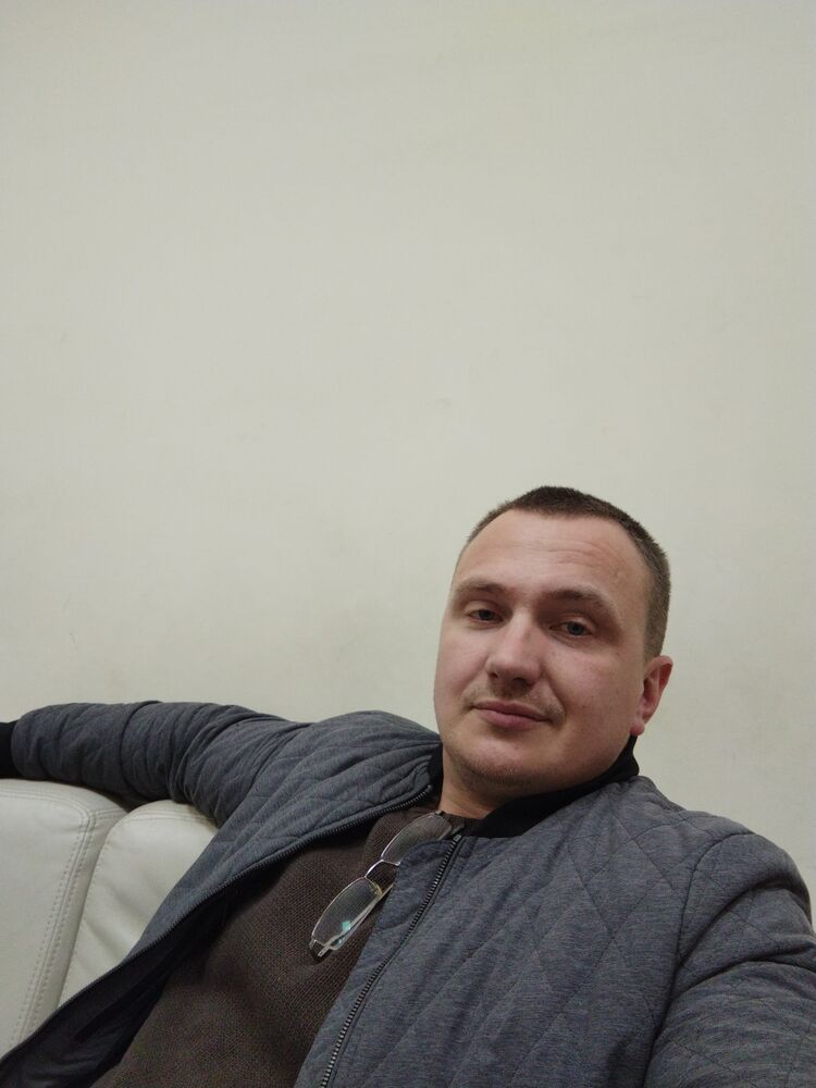  49544376  , 35 ,    
