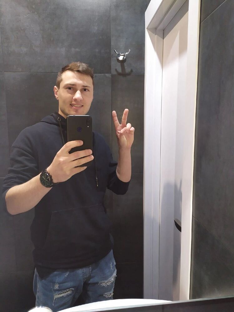  48067346  , 27 ,    