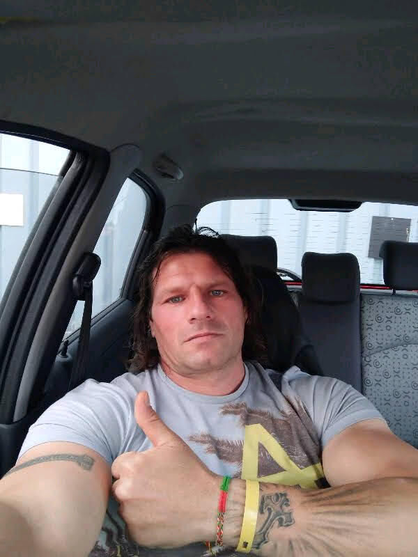  49767346  , 51 ,    Abbots Langley