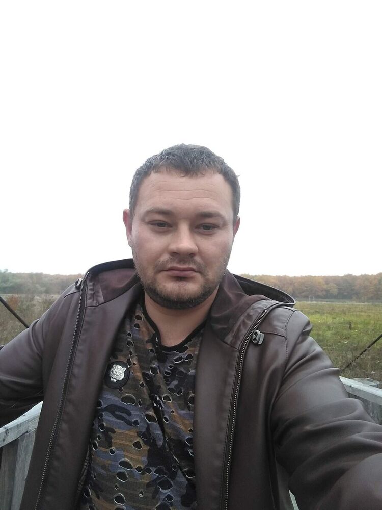  ,   Anton, 40 ,   ,   , c 