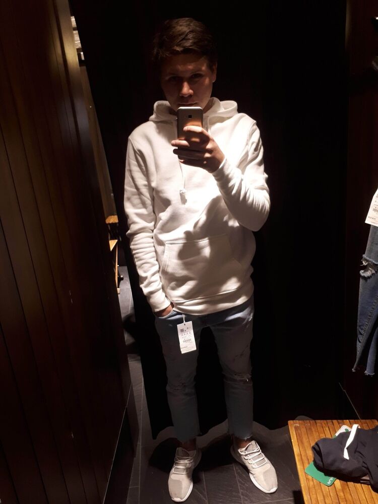  ,   Oleg, 25 ,   ,   , c 