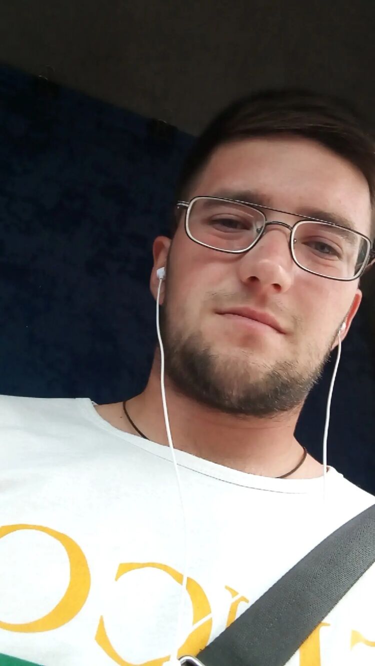  39645136  , 22 ,    