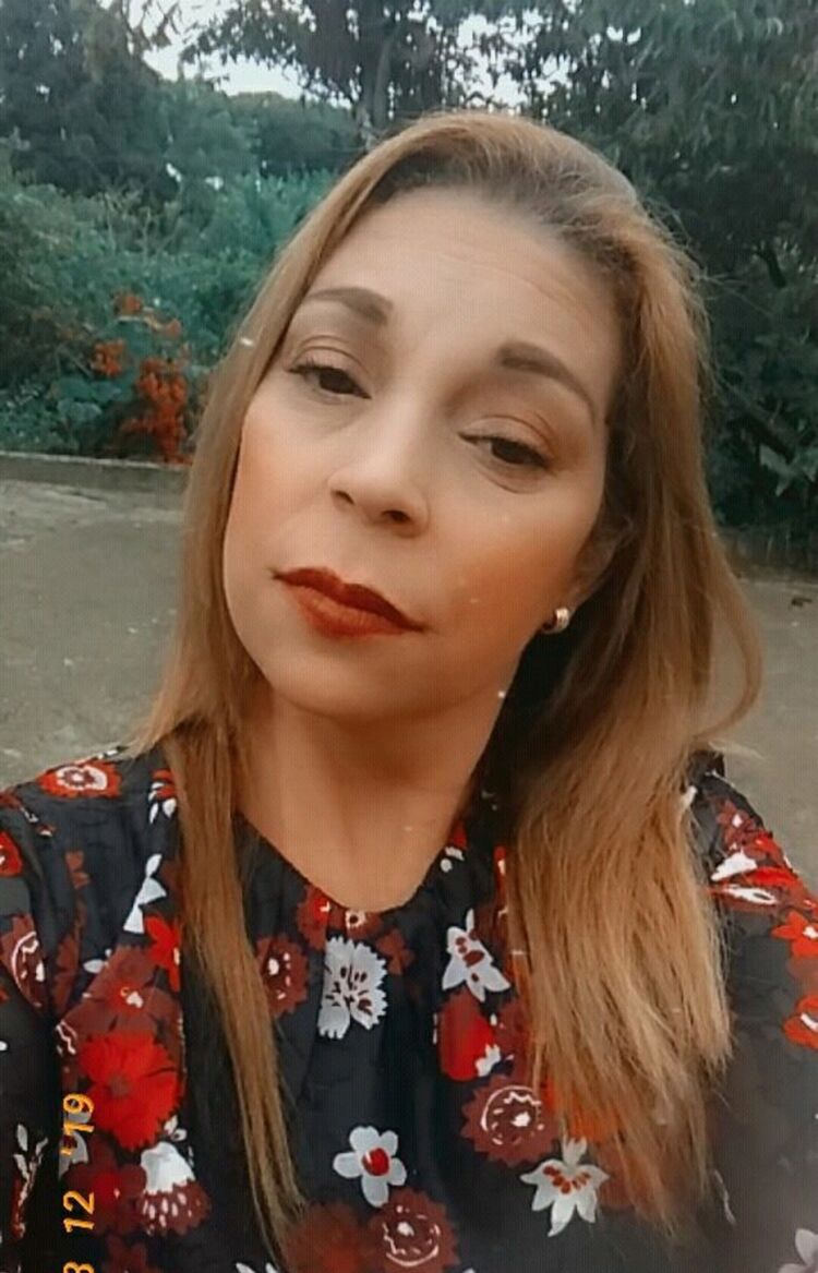  18746876  Maria, 54 ,    