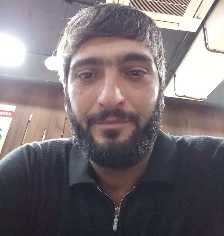  54741456  Tural, 36 ,    