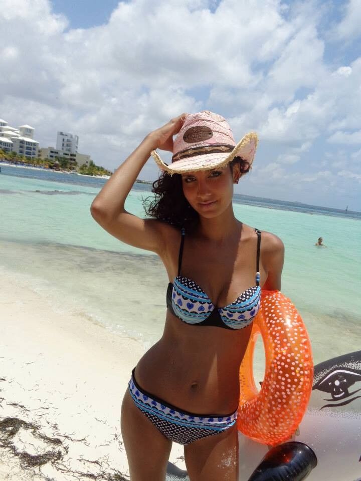  Palais-Bourbon,   Lena, 42 ,   ,   , c 