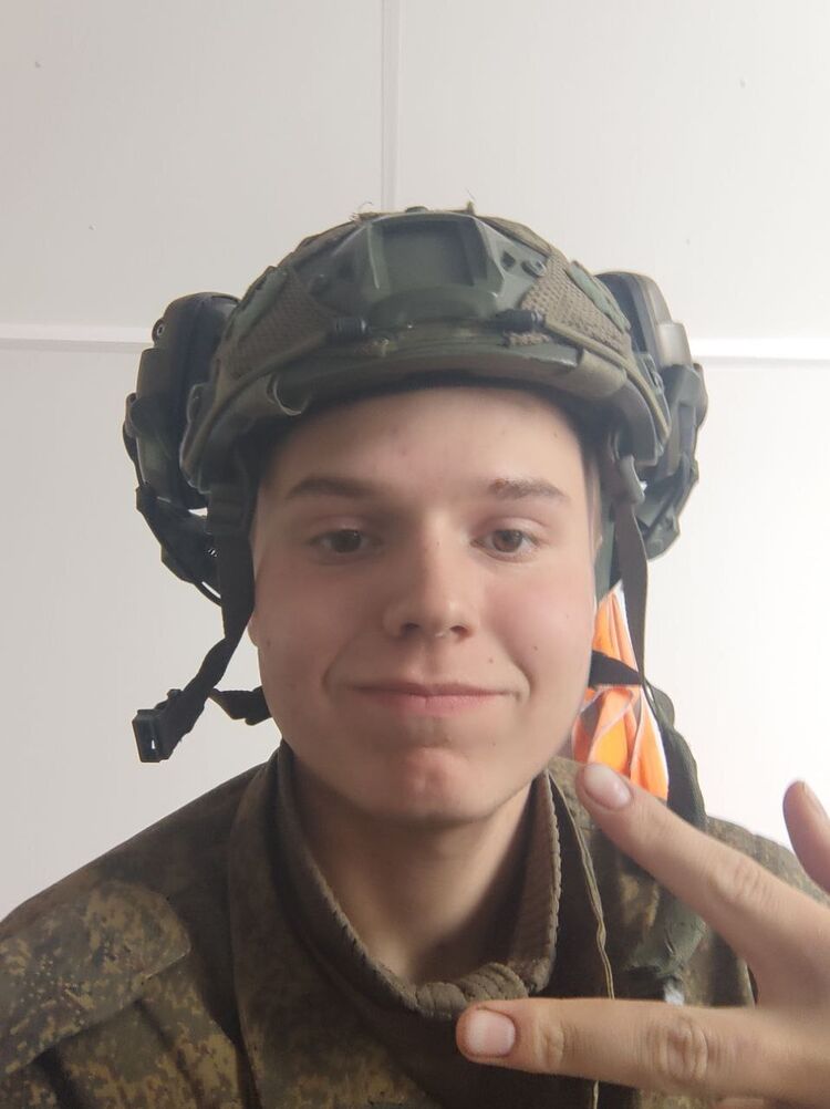  40321226  , 23 ,    -