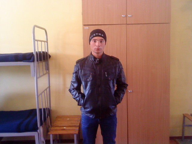  3992926  Artem, 33 ,    