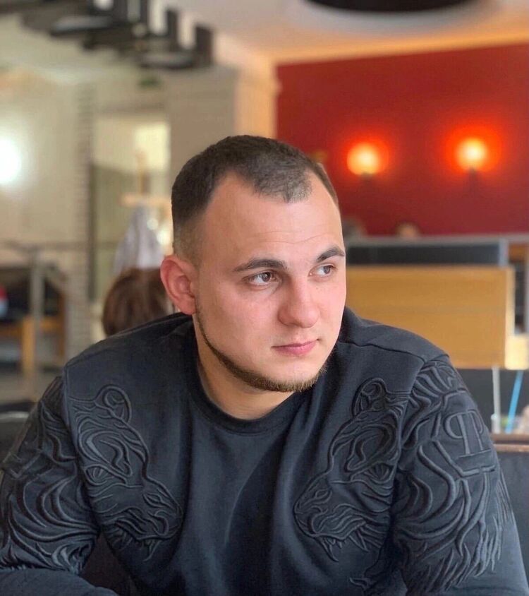  ,   Anton, 26 ,   , 
