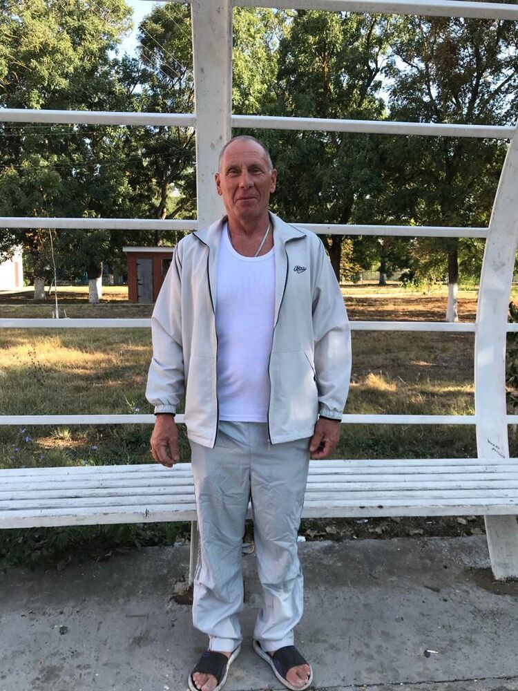  40768316  , 64 ,    