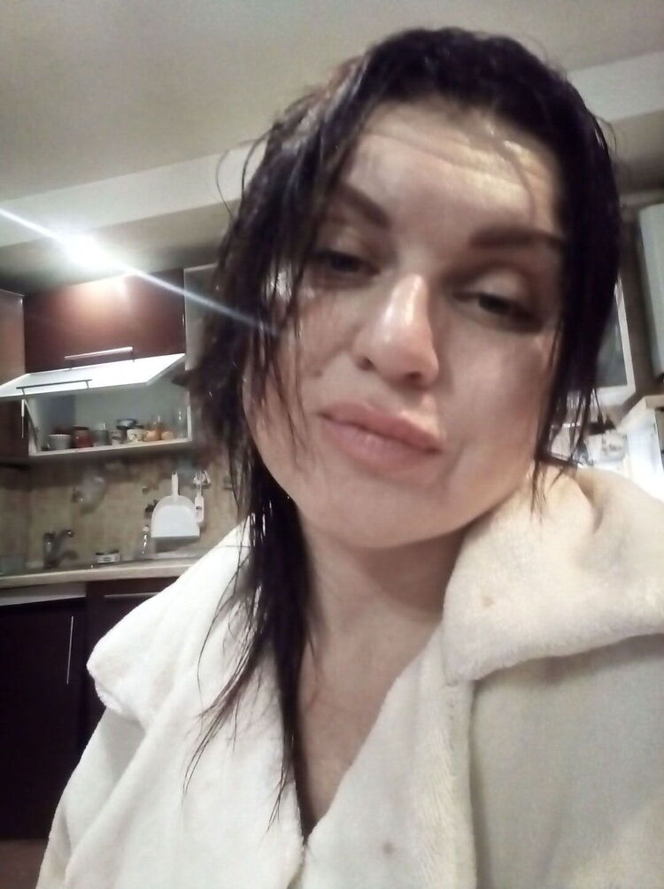  ,   Olga, 42 ,   ,   