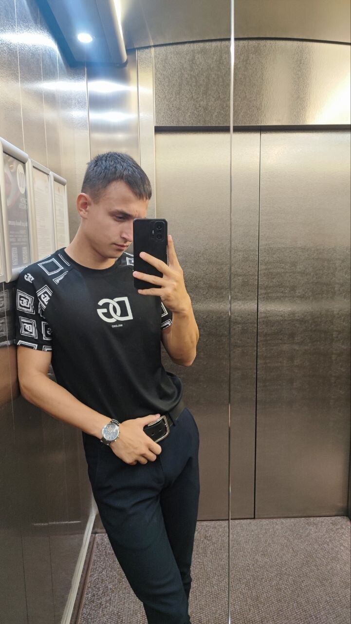  38794256  Vladimir, 23 ,    