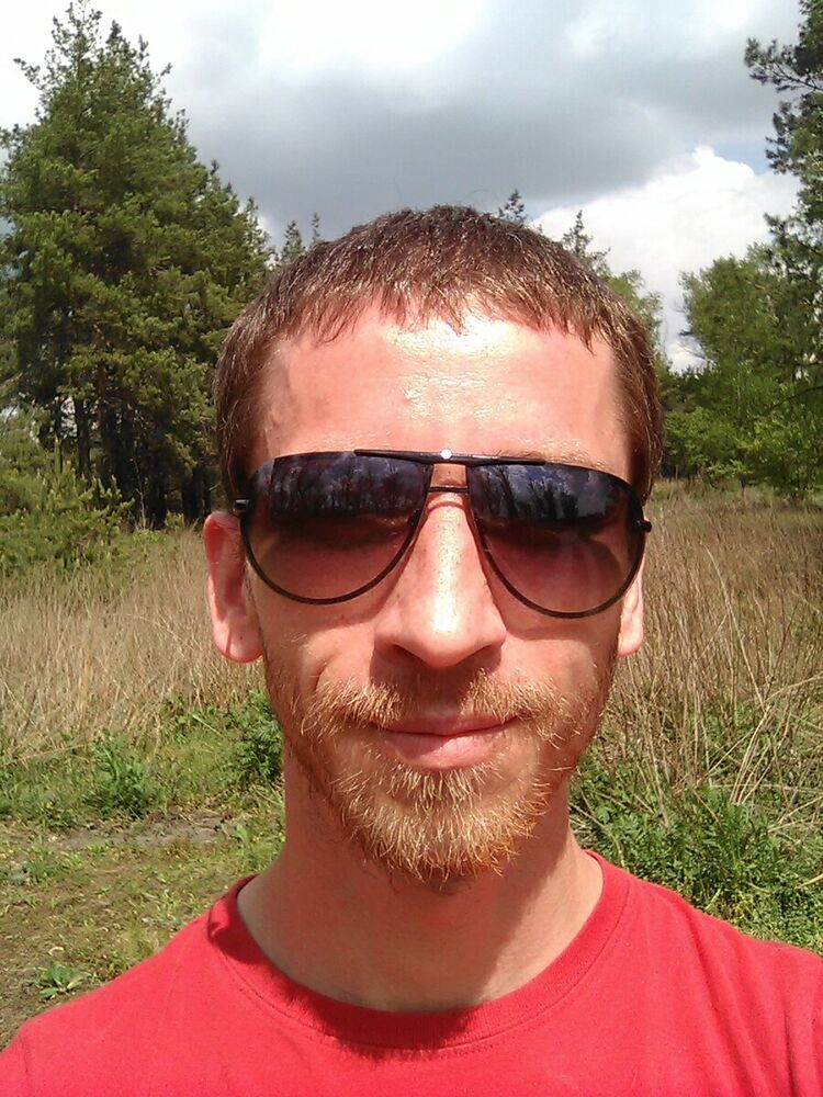  21041836  Aleksandr, 40 ,    