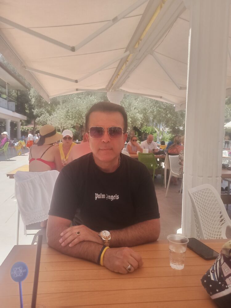  53698246  Muro, 42 ,    