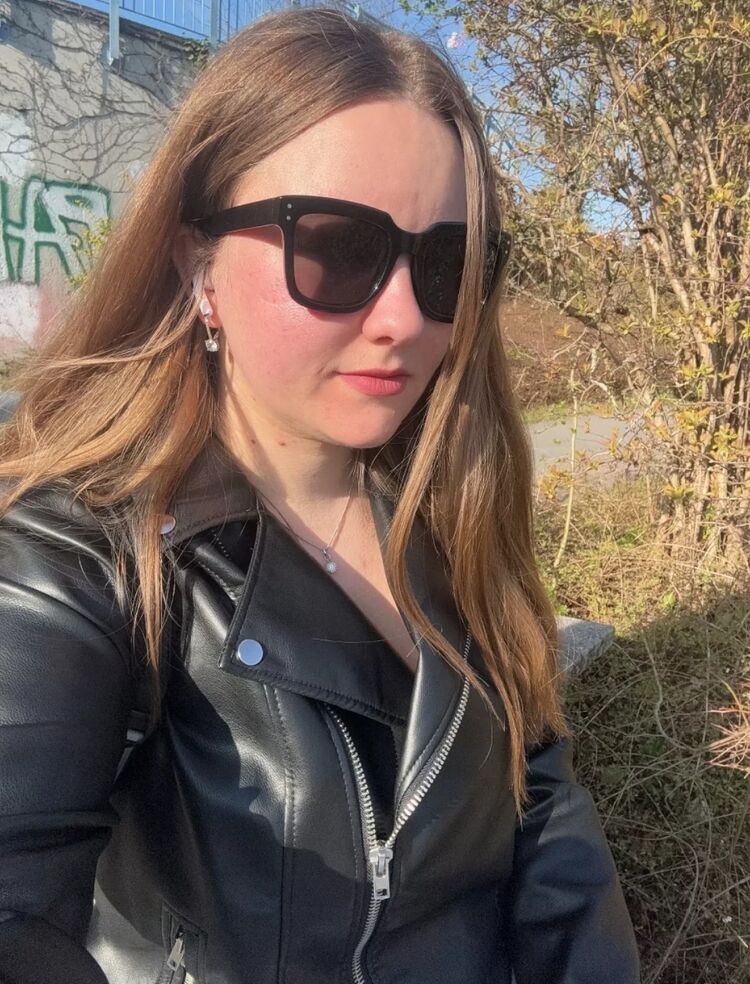  ,   , 28 ,   ,   