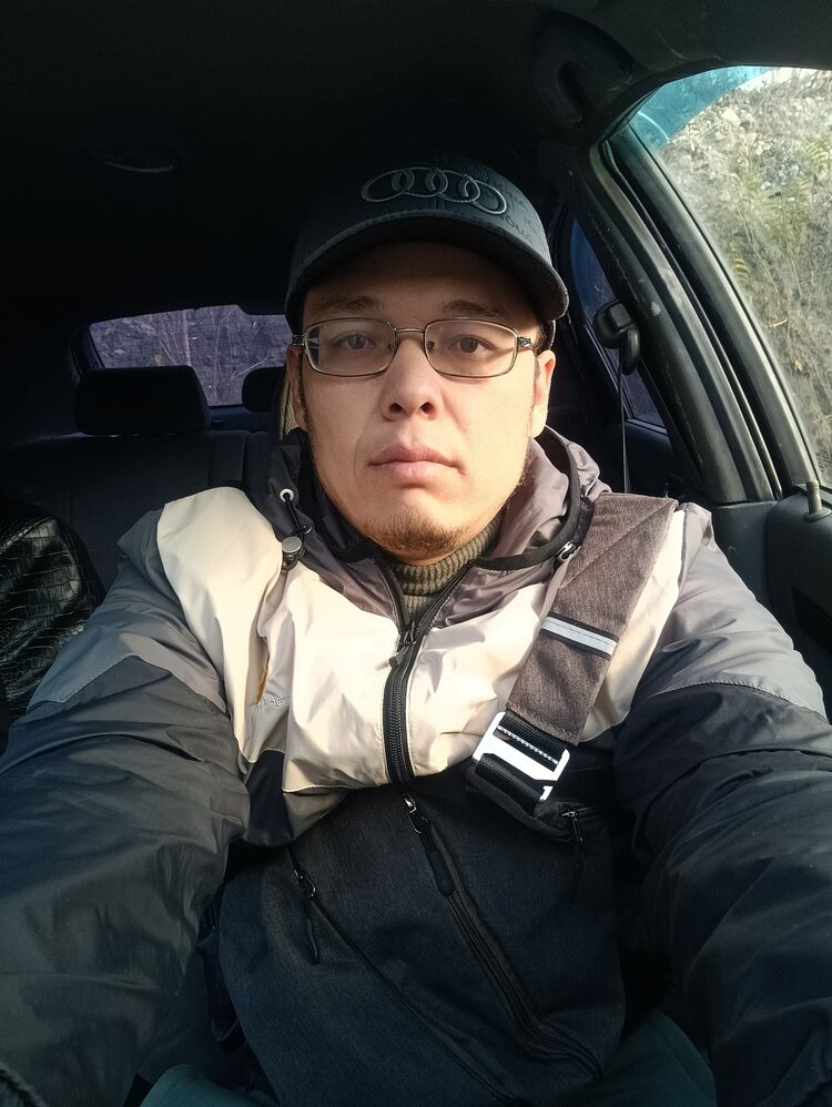  47999926  Abduhakim, 30 ,    
