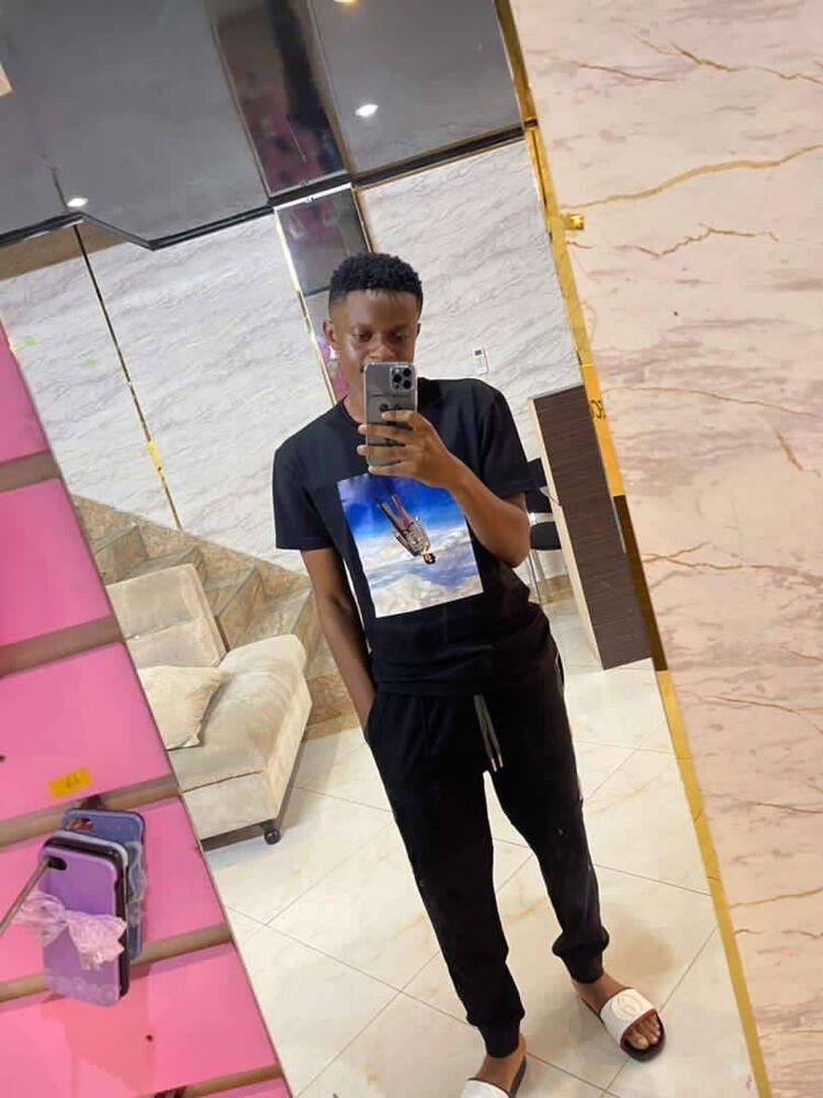  54419276  Ahmed, 27 ,    